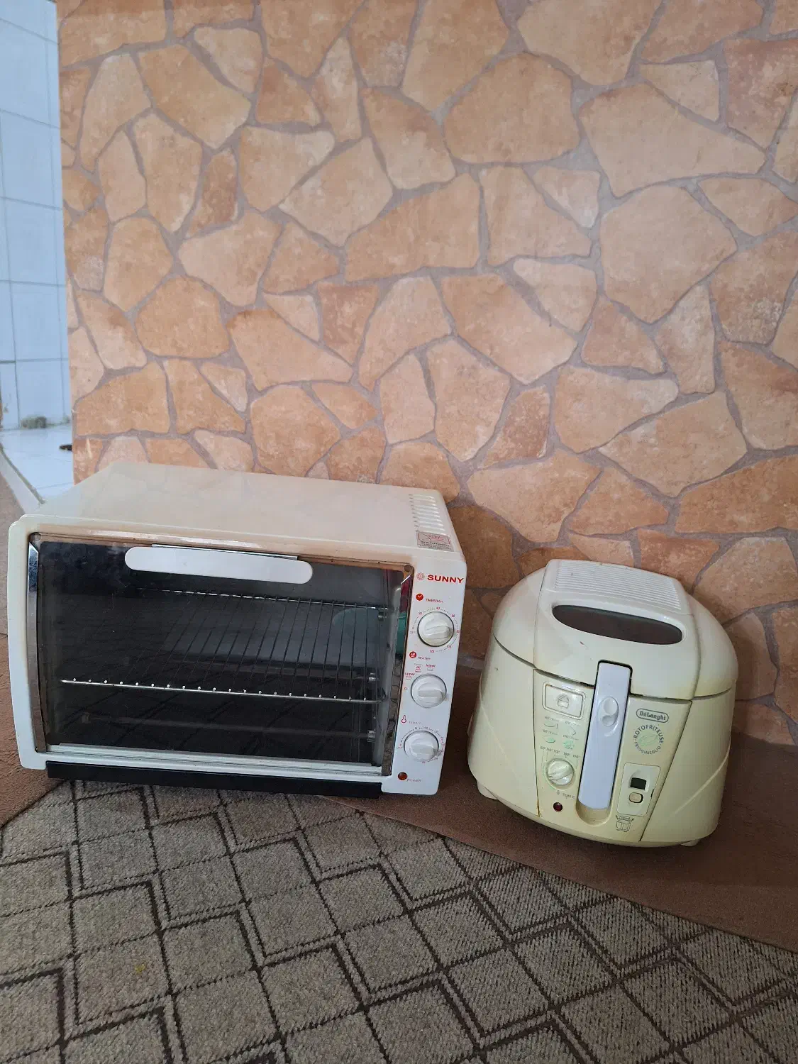 توستر سانی و سرخکن دلونگی|اجاق گاز و لوازم برقی پخت‌وپز|ملایر, |دیوار