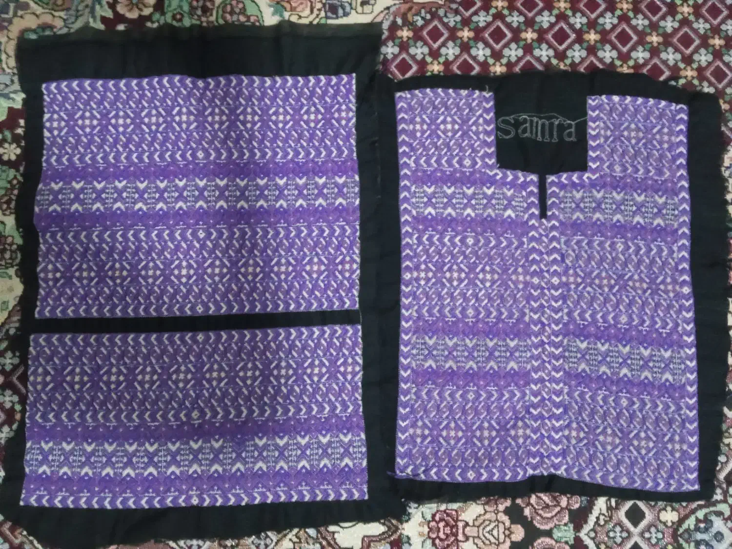 زی استین|لباس|مینودشت, |دیوار