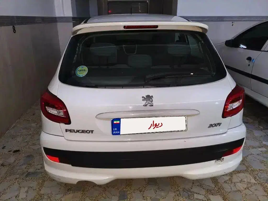 ۲۰۷ دنده ای کم کارکرد و کاملا سالم|خودرو سواری و وانت|رضوانشهر, |دیوار