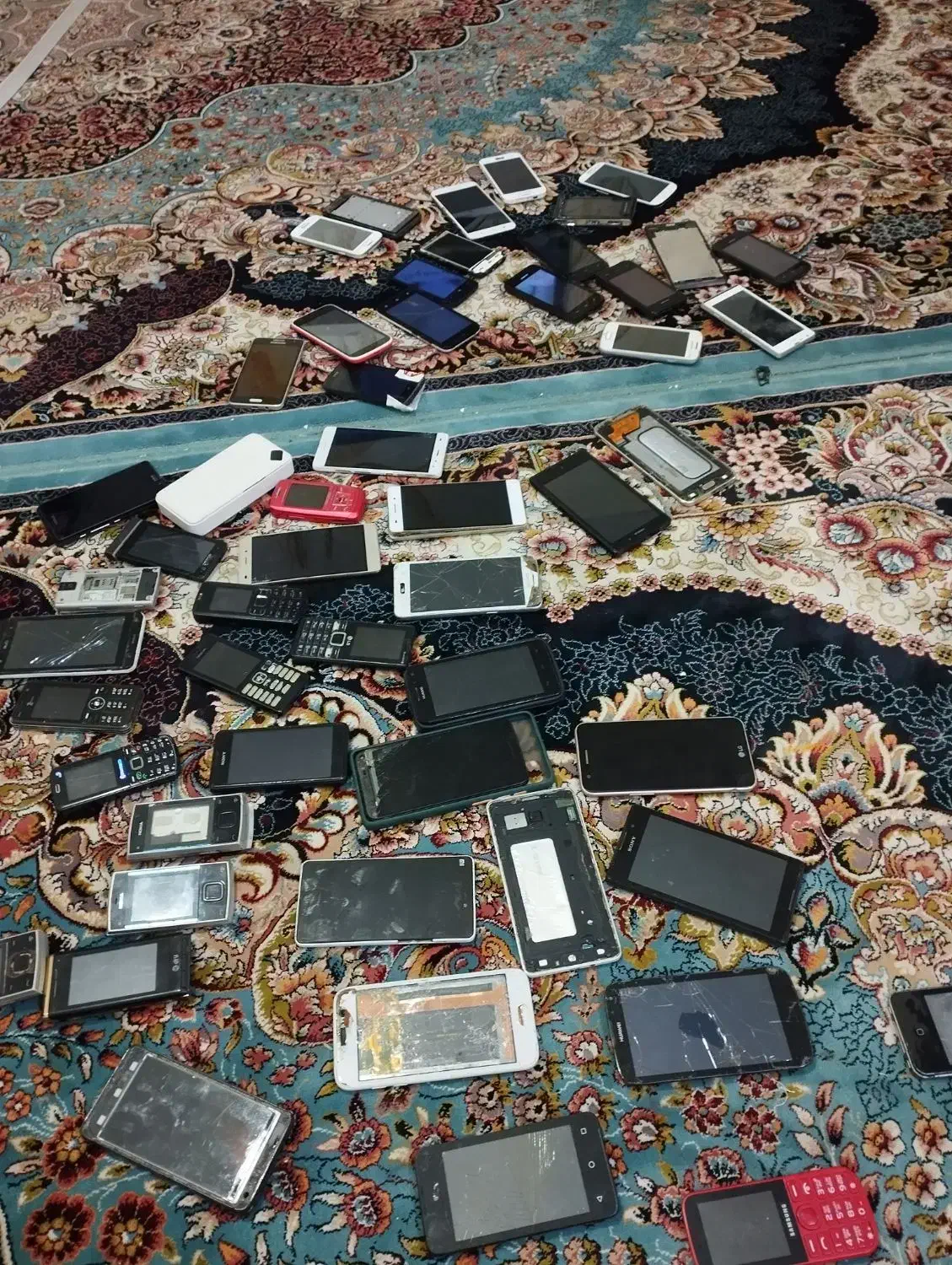 گوشی خراب و برد|موبایل|اسلامشهر, مسکن مهر اسلاشهر (شهرک امام خمینی)|دیوار