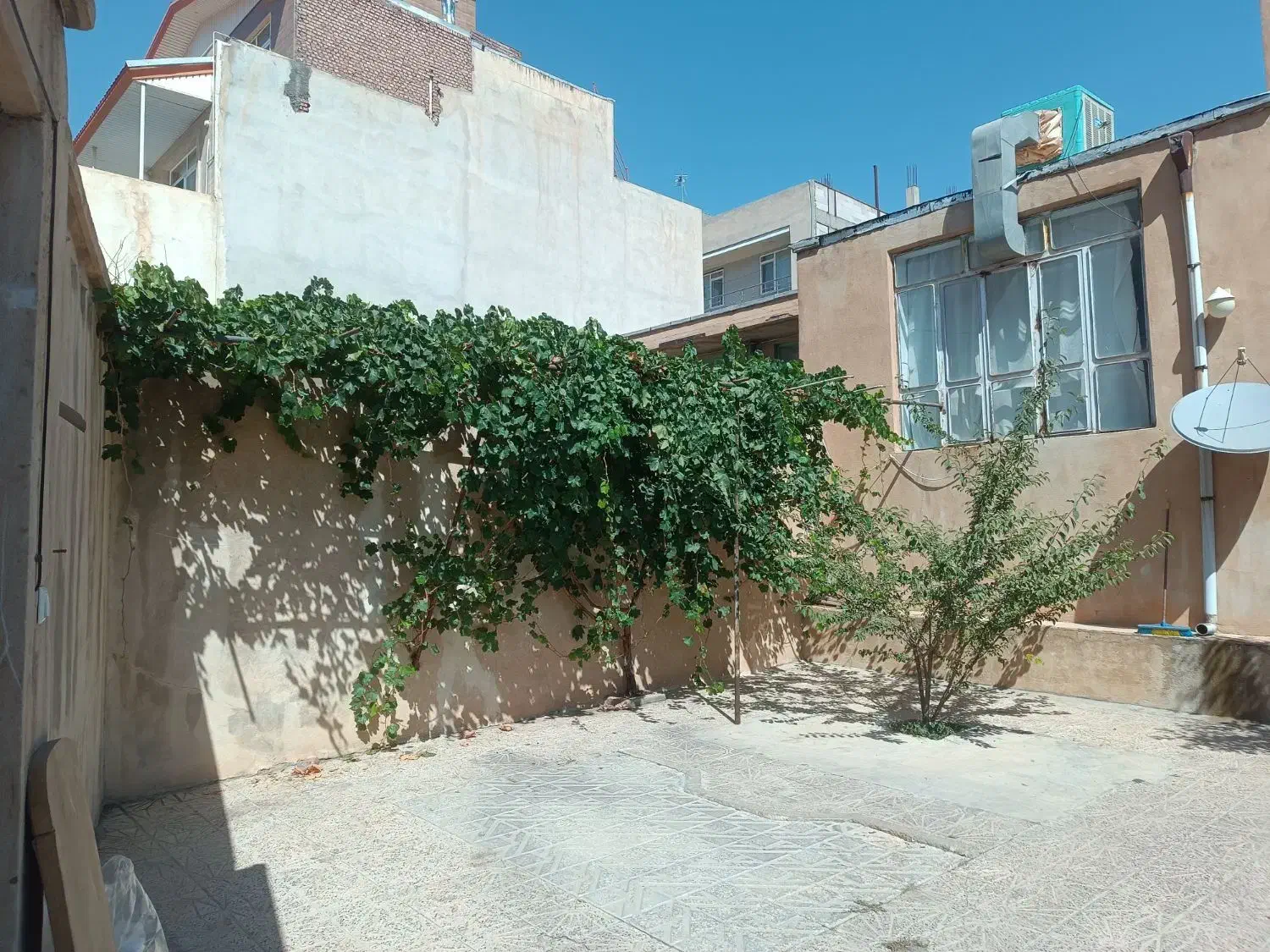 سوئیت ، خانه ویلایی|اجارهٔ کوتاه‌مدت آپارتمان و سوئیت|مهاباد (آذربایجان غربی), |دیوار