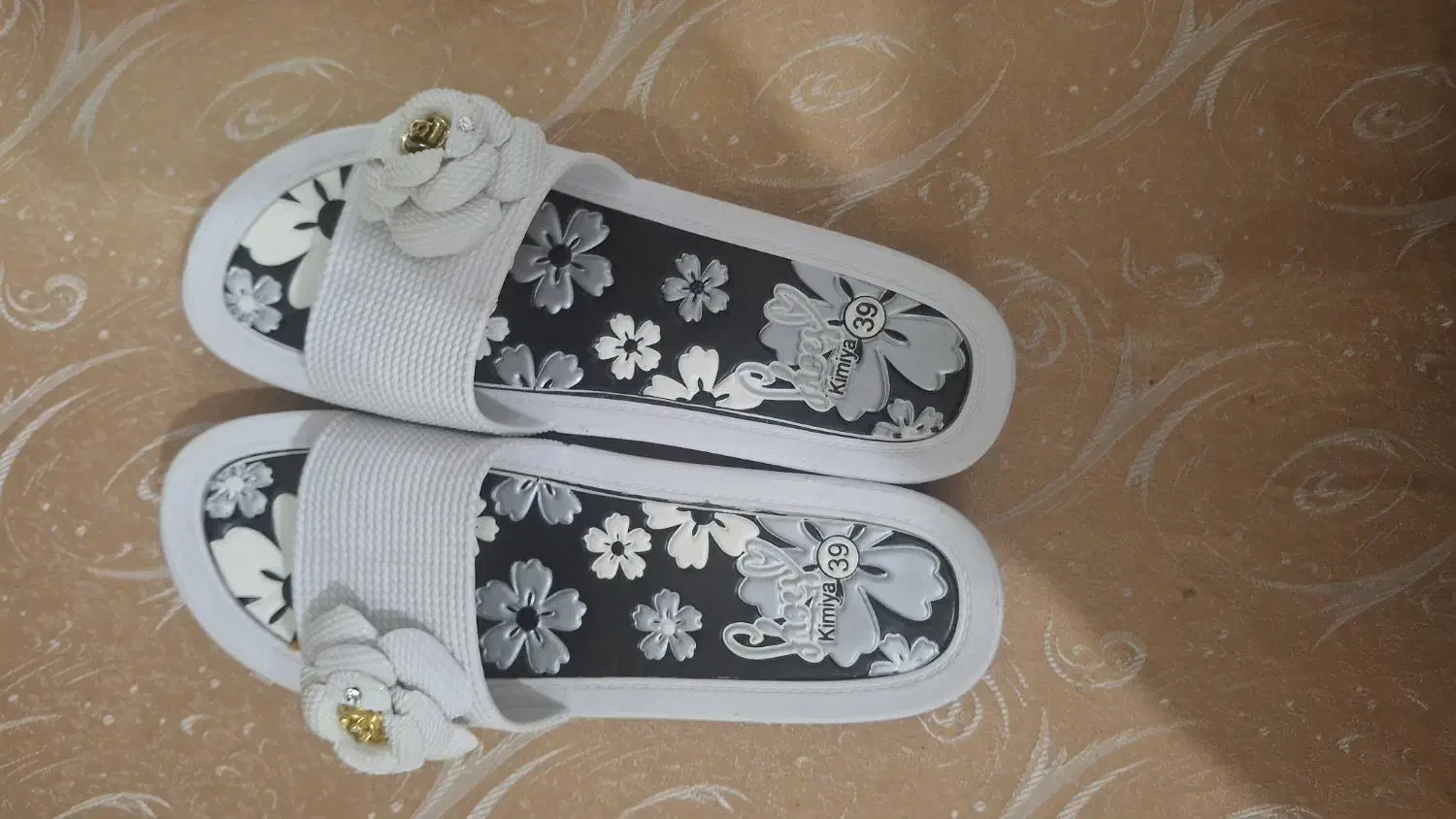 دمپایی زنانه|کیف، کفش، کمربند|کنگاور, |دیوار