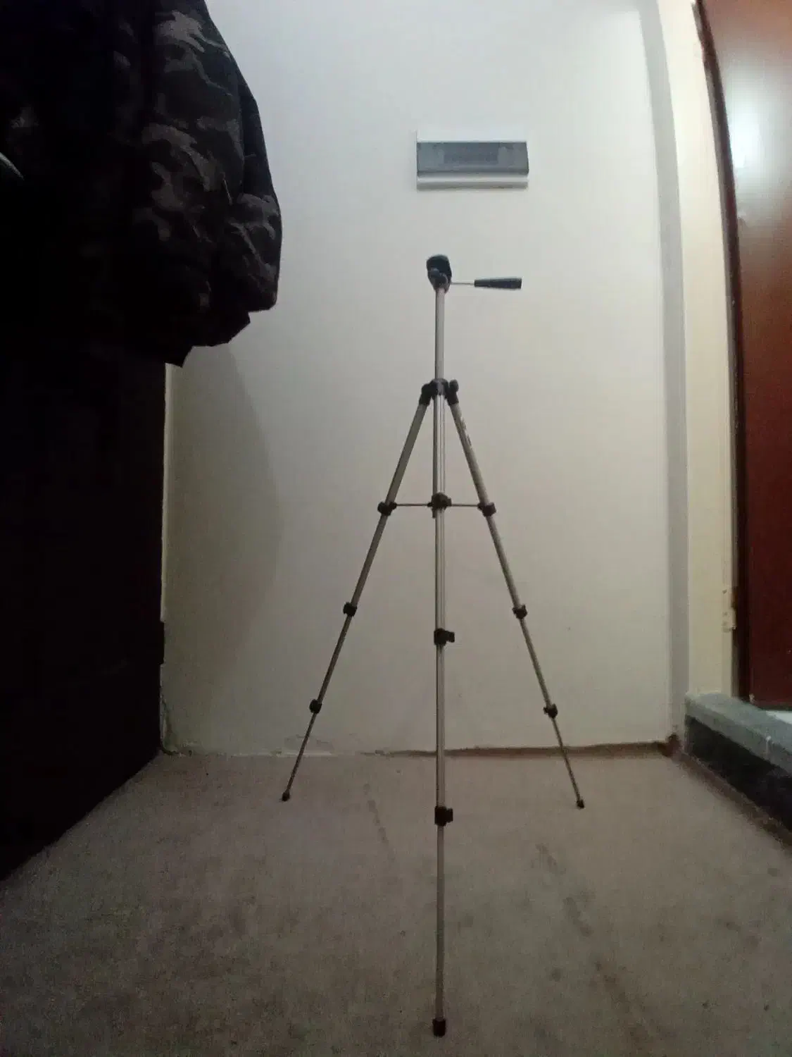 پایه دوربین عکاسی|دوربین عکاسی و فیلم‌برداری|تبریز, |دیوار