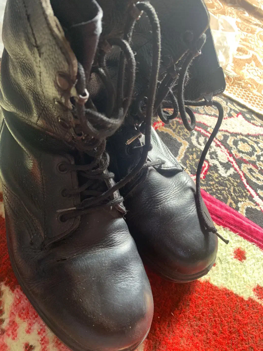 پوتین سنگین محکم|کیف، کفش، کمربند|گنبد کاووس, |دیوار