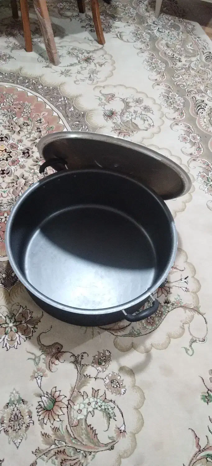 یک عدد قابلمه ی بزرگ معاوضه با قابلمه ی کوچیک|ظروف پختوپز|بشاریات, |دیوار