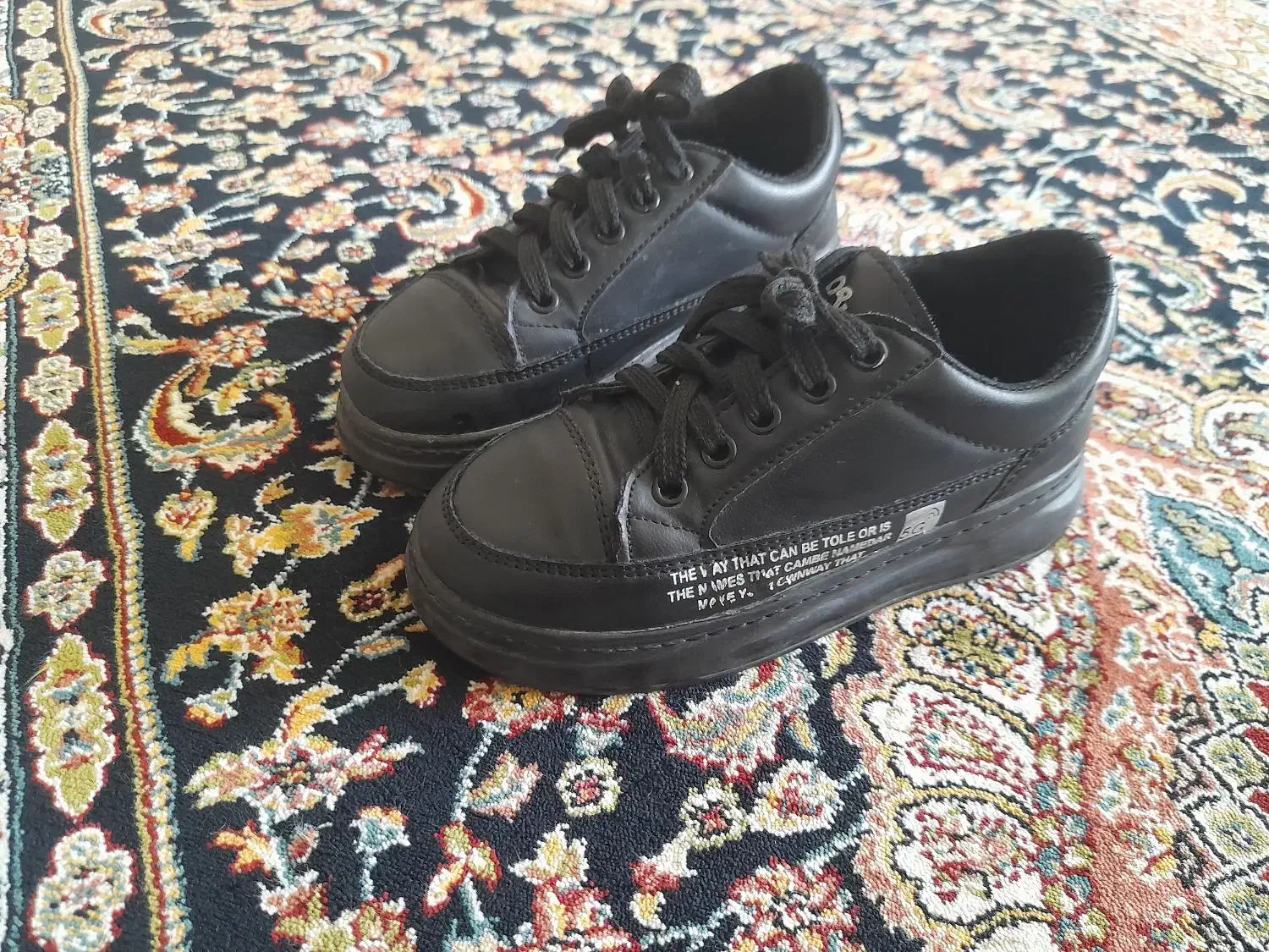 کفش|کیف، کفش، کمربند|سقز, |دیوار