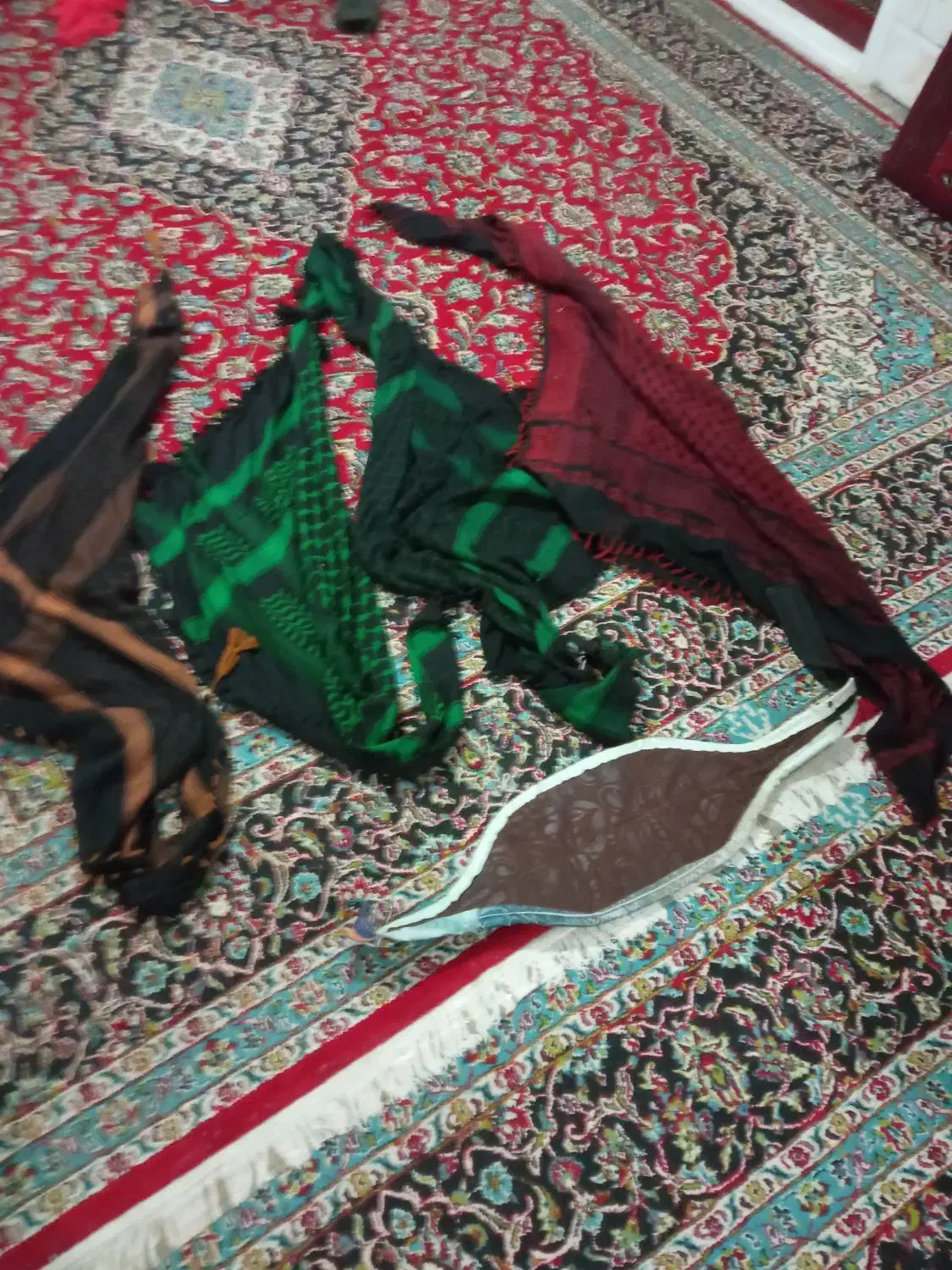 شال|لباس|نیشابور, فضل|دیوار