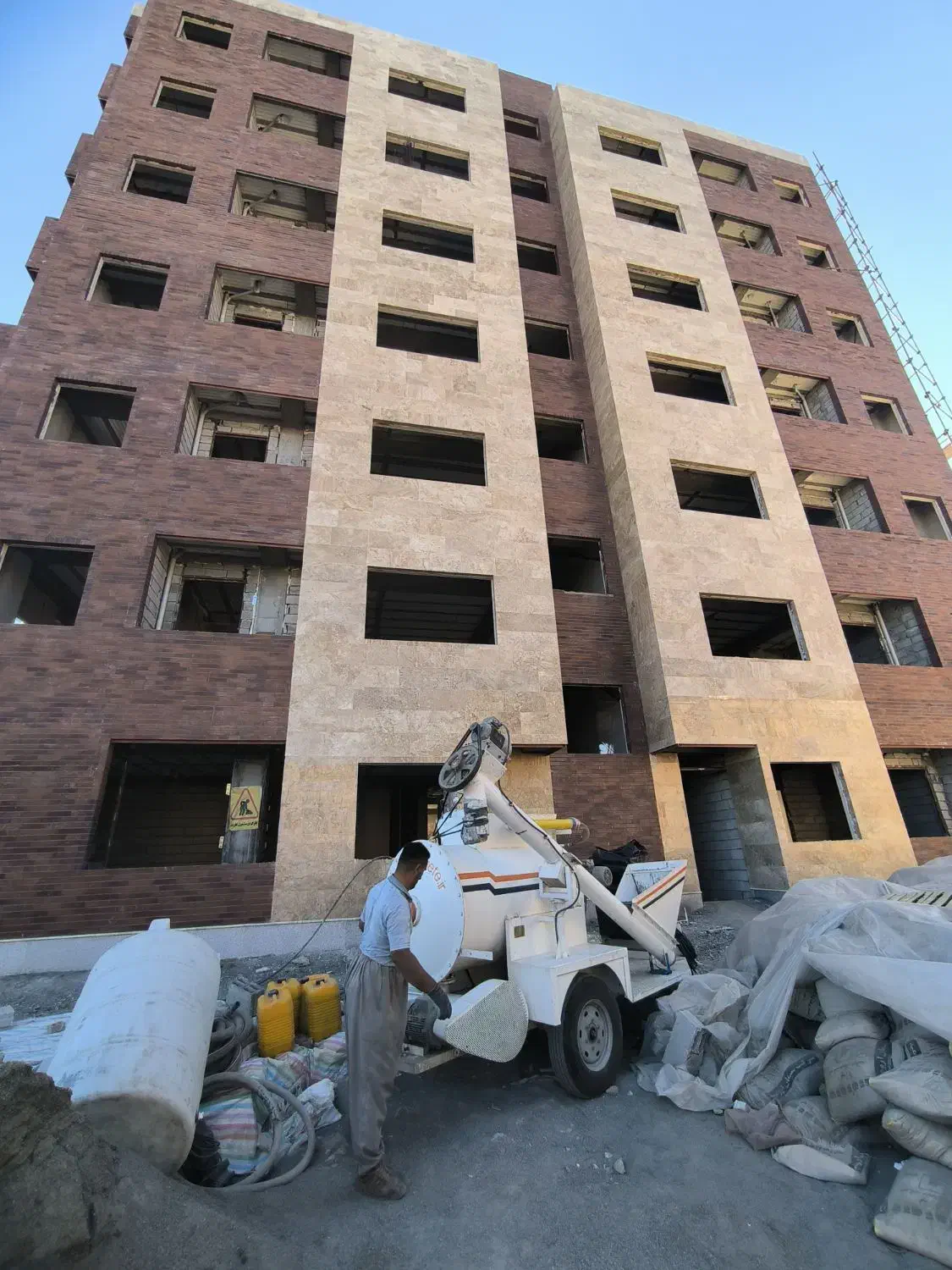 اجرای فوم بتن در پیرانشهر و اطراف|خدمات پیشه و مهارت|پیرانشهر, |دیوار