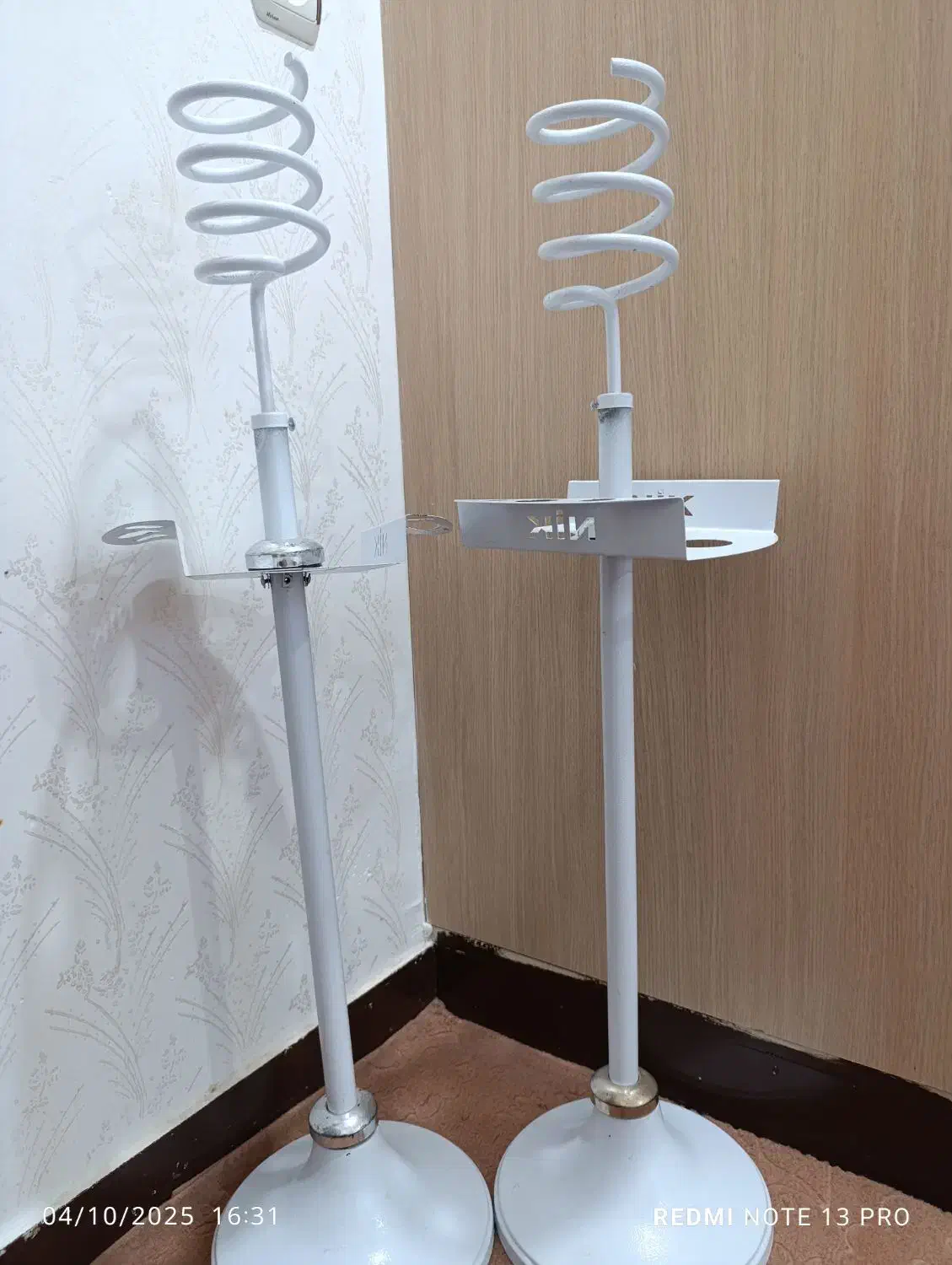 پایه شسوار|آرایشگاه و سالن‌های زیبایی|سوسنگرد, |دیوار