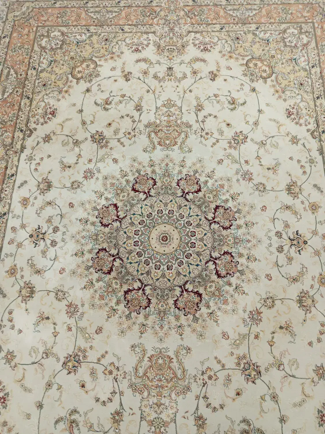 دو عدد فرش تمیز|فرش|مهاباد (آذربایجان غربی), |دیوار