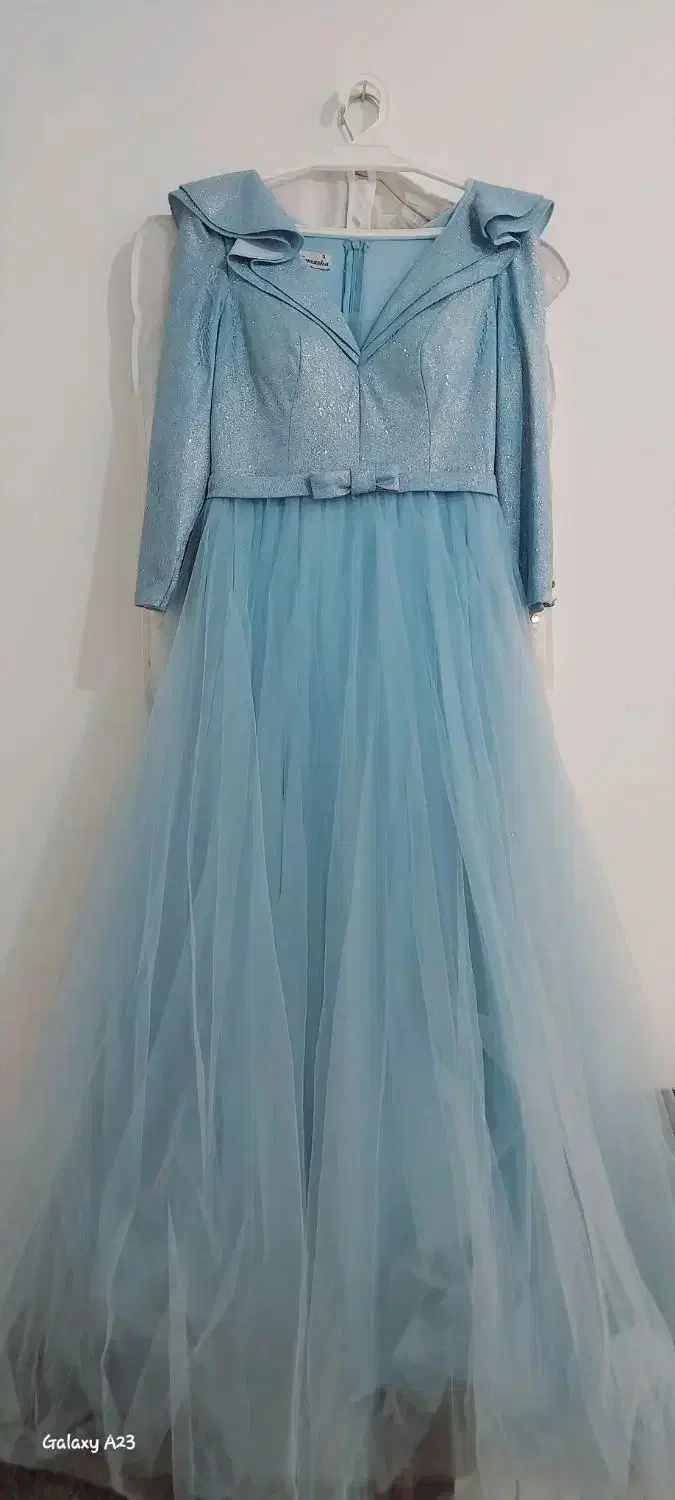 لباس مجلسی|لباس|رباط‌کریم, نصیرشهر|دیوار