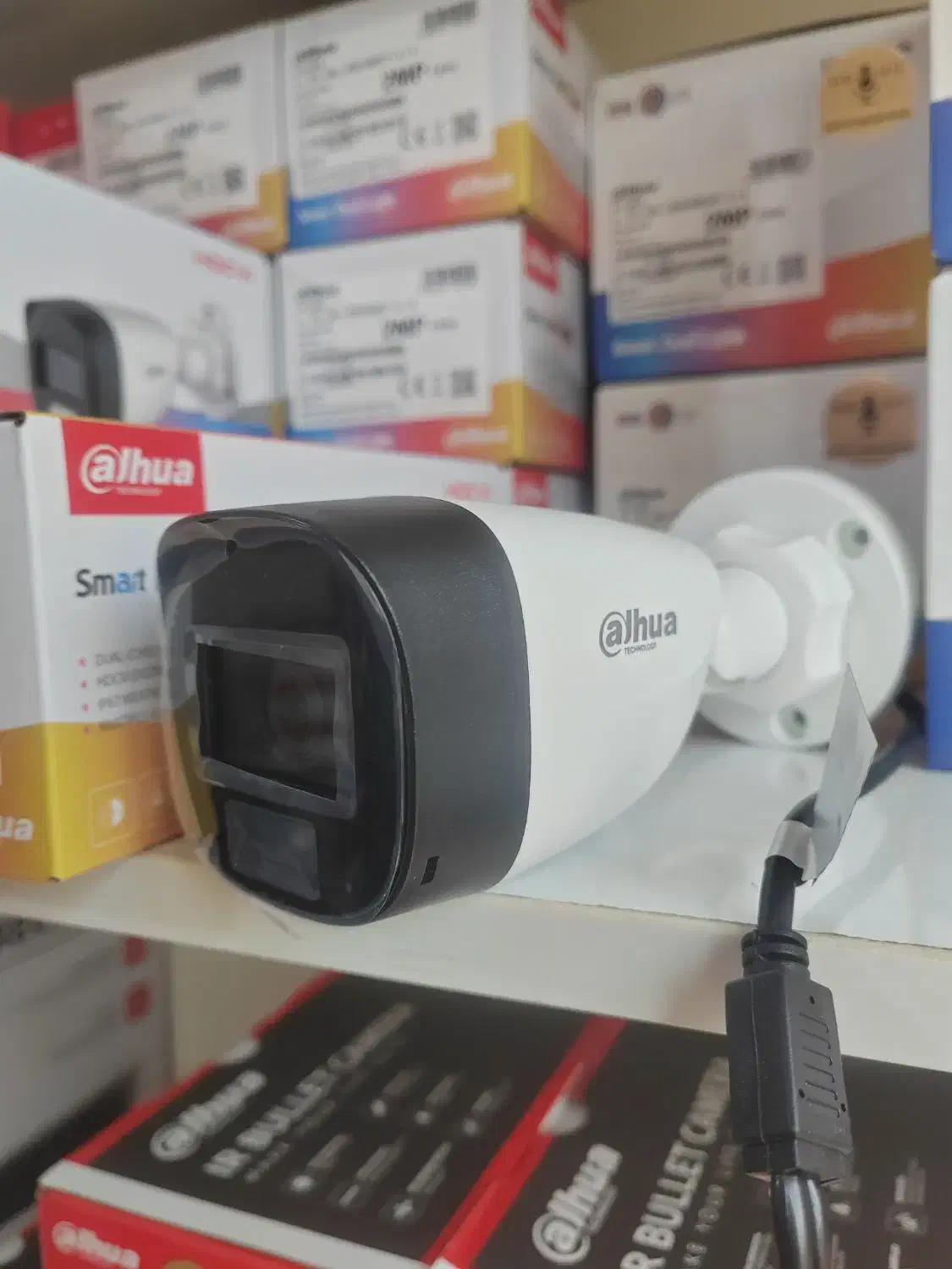 دوربین مداربسته DAHUA دوال لایت 1200CLP-IL-A|دوربین مداربسته|قزوین, |دیوار