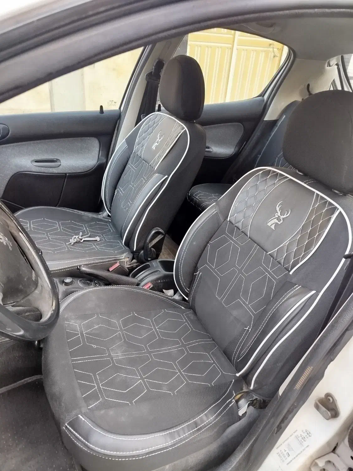 پژو ۲۰۶ مدل ۹۰ ( سند دست اول ) معاوضه با ۲۰۷|خودرو سواری و وانت|تهران, کوثر|دیوار