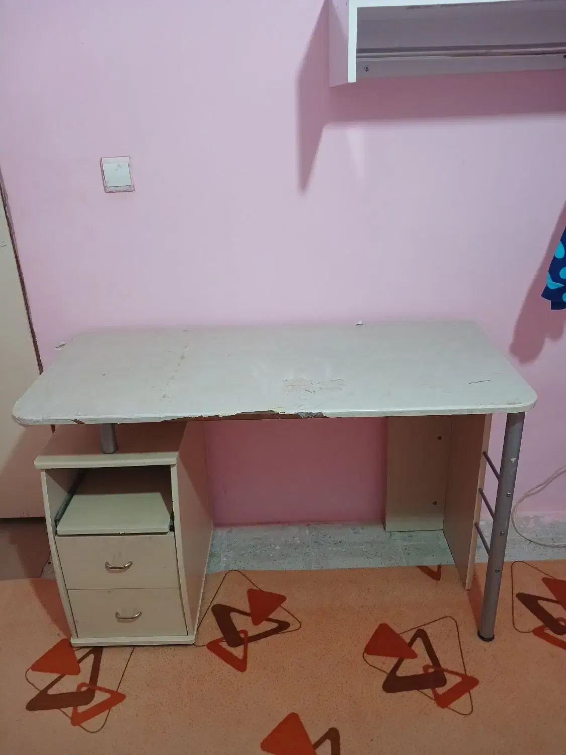 میز تحریر|میز تحریر و کامپیوتر|ایلام, |دیوار