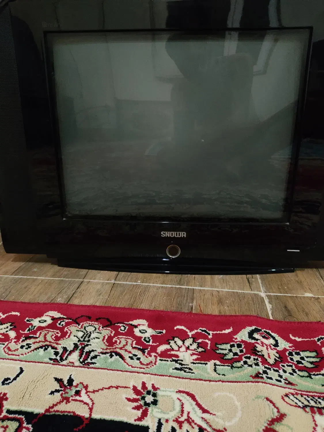 تلویزیون|تلویزیون و پروژکتور|قروه, |دیوار