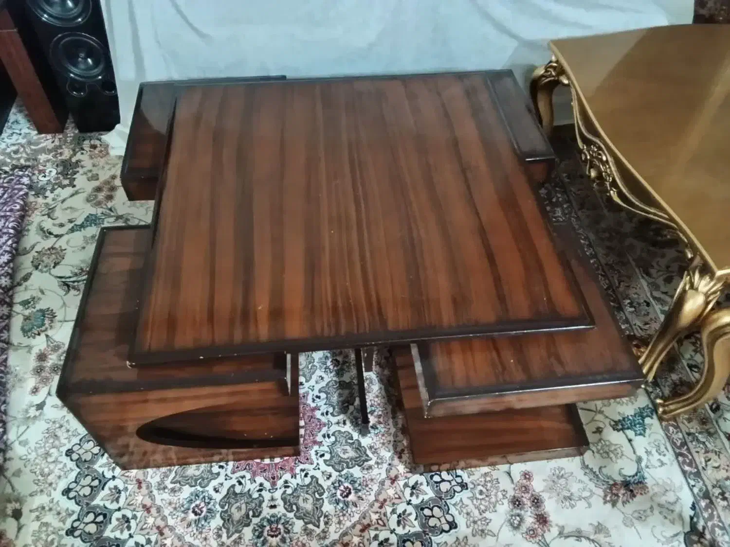 جلو مبلی|مبلمان خانگی و میز عسلی|قم, قلعه کامکار|دیوار