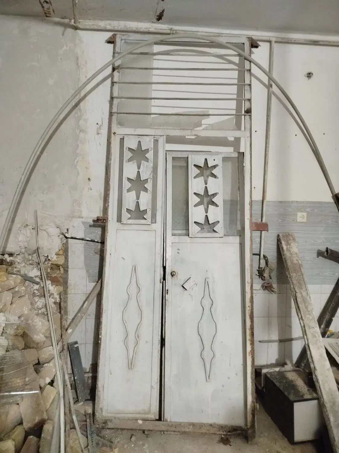 درب آهنی|مصالح و تجهیزات ساختمان|الیگودرز, |دیوار