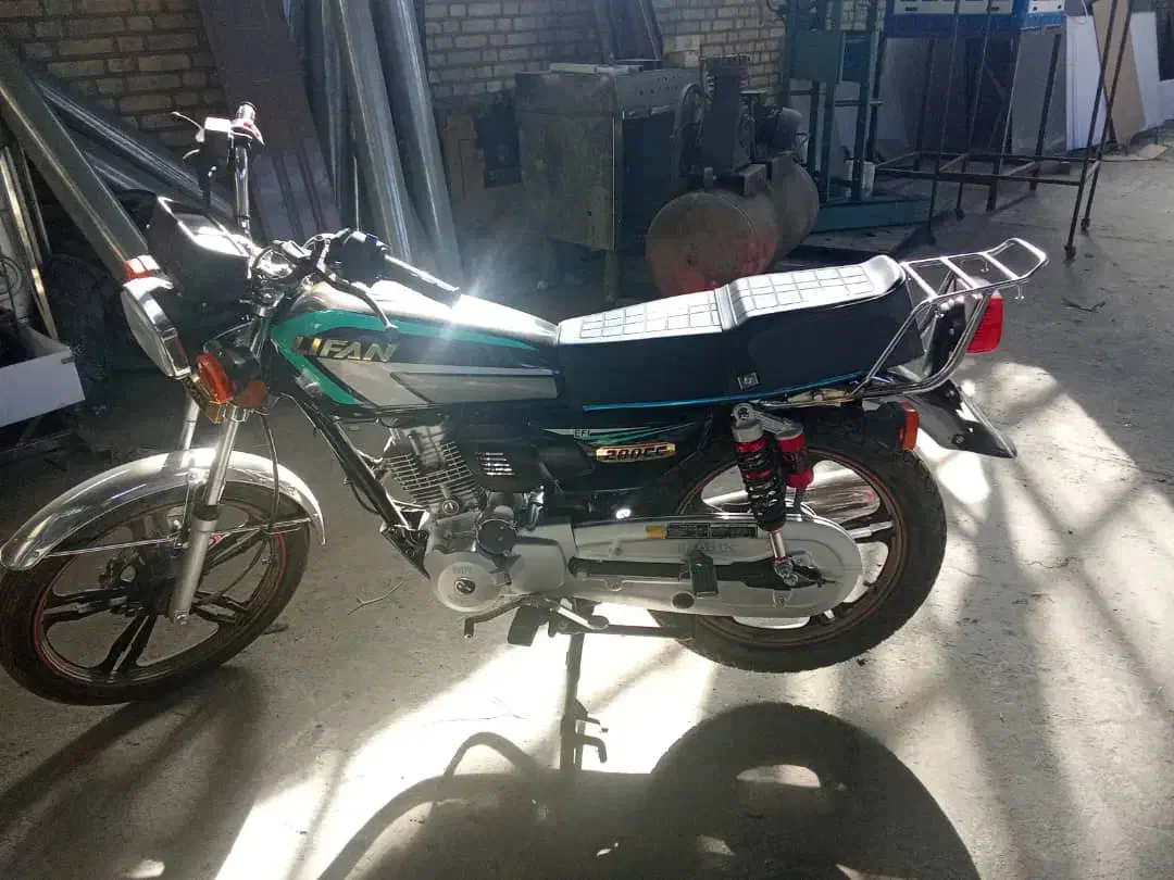 هندا۲۰۰لیفان|موتورسیکلت|مشهد, ولیعصر (شهرک غرب)|دیوار