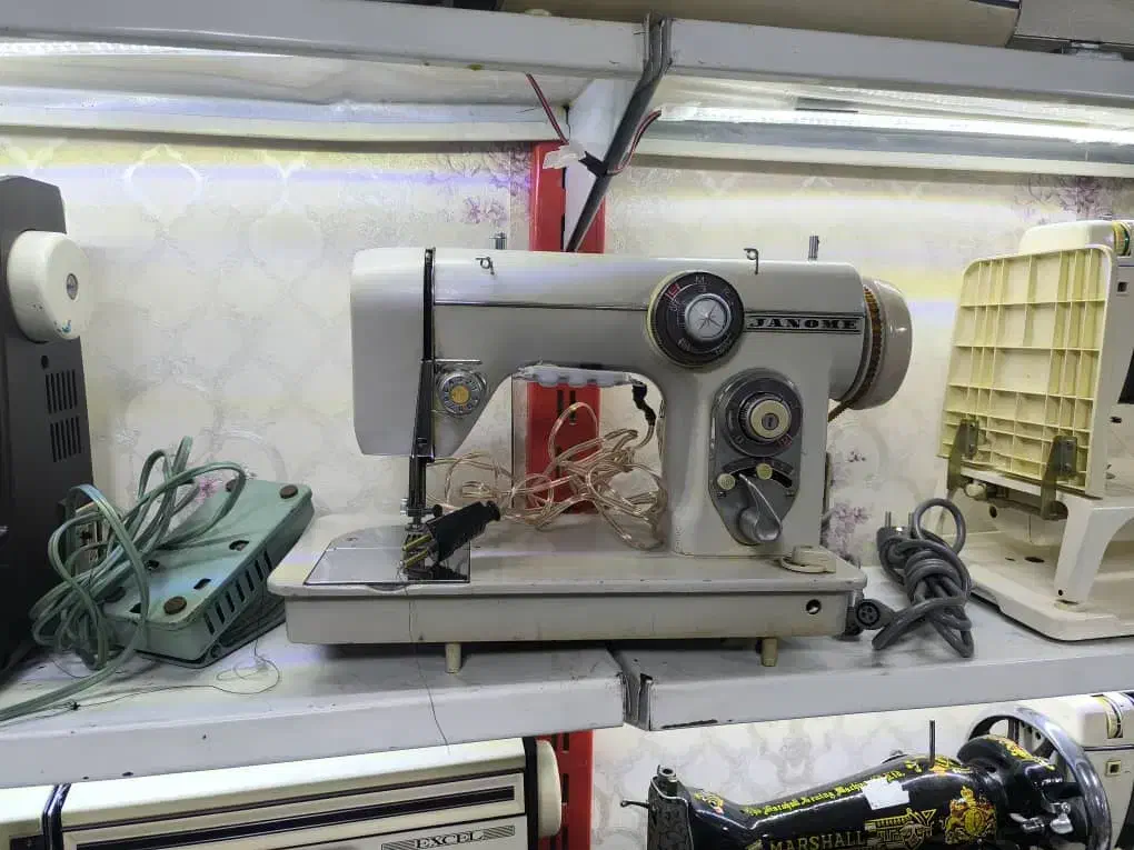 چرخ‌ژانومه‌دست‌دوم|چرخ خیاطی و ریسندگی|میاندوآب, |دیوار