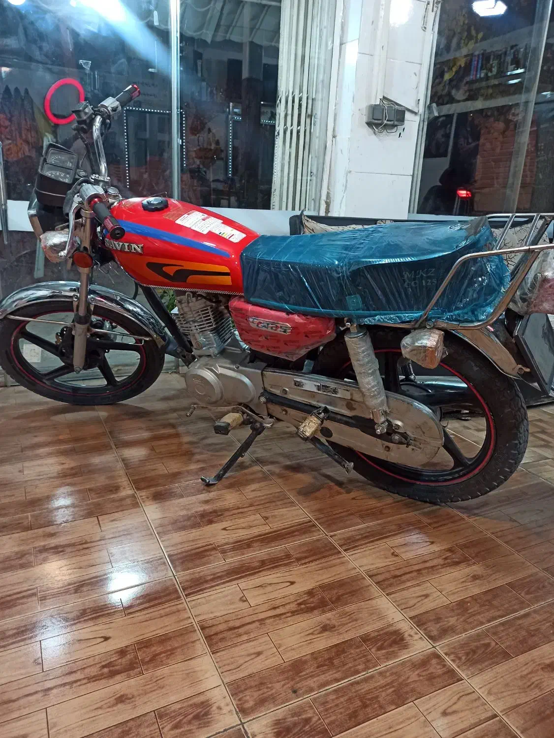 موتور ساوین مدل95سند سفید|موتورسیکلت|نهاوند, |دیوار