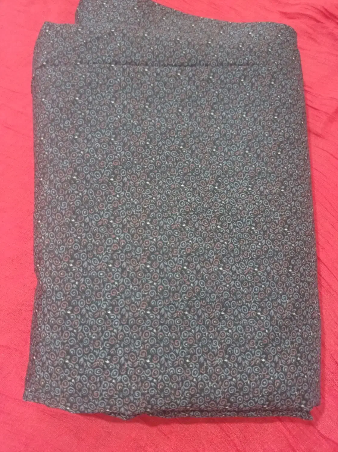 فروش چن قواره پارچه ی چادری و پیراهنی|لباس|مشهد, فاطمیه|دیوار