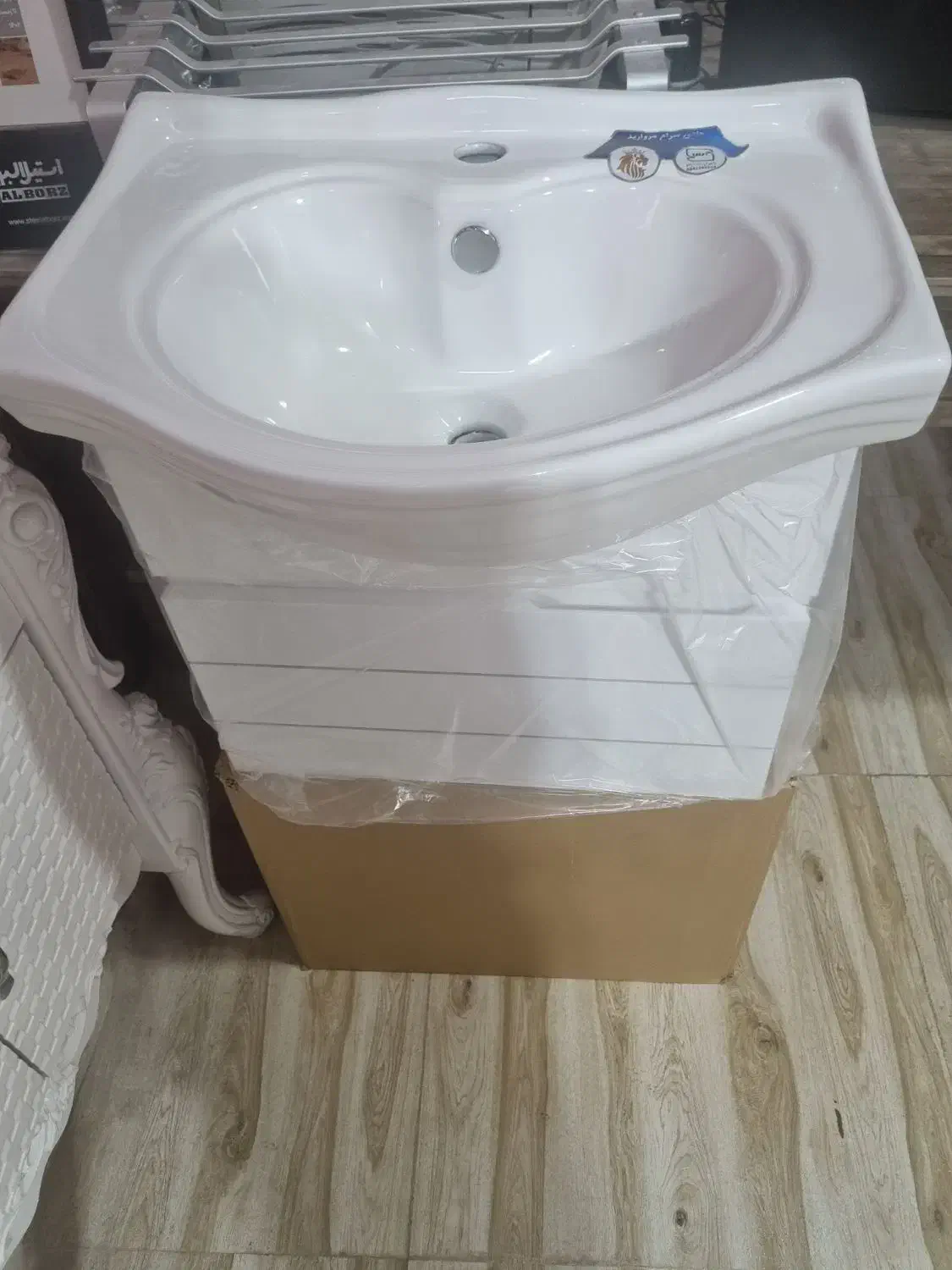 روشویی کابینتی|لوازم سرویس بهداشتی|کرمان, |دیوار