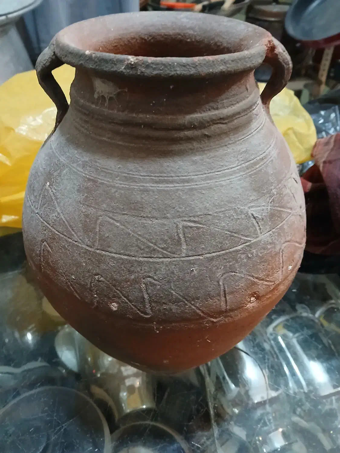 کوزه قدیمی|کلکسیون اشیاء عتیقه|جهرم, |دیوار