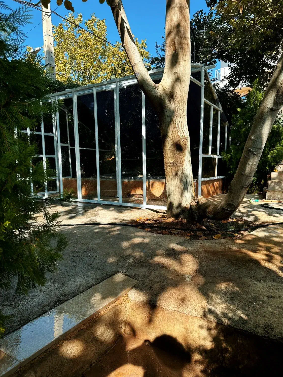 اجاره ویلا باغ لوکس در سپیدان با جکوزی آب گرم خاص|اجارهٔ کوتاه‌مدت ویلا و باغ|همایجان, |دیوار