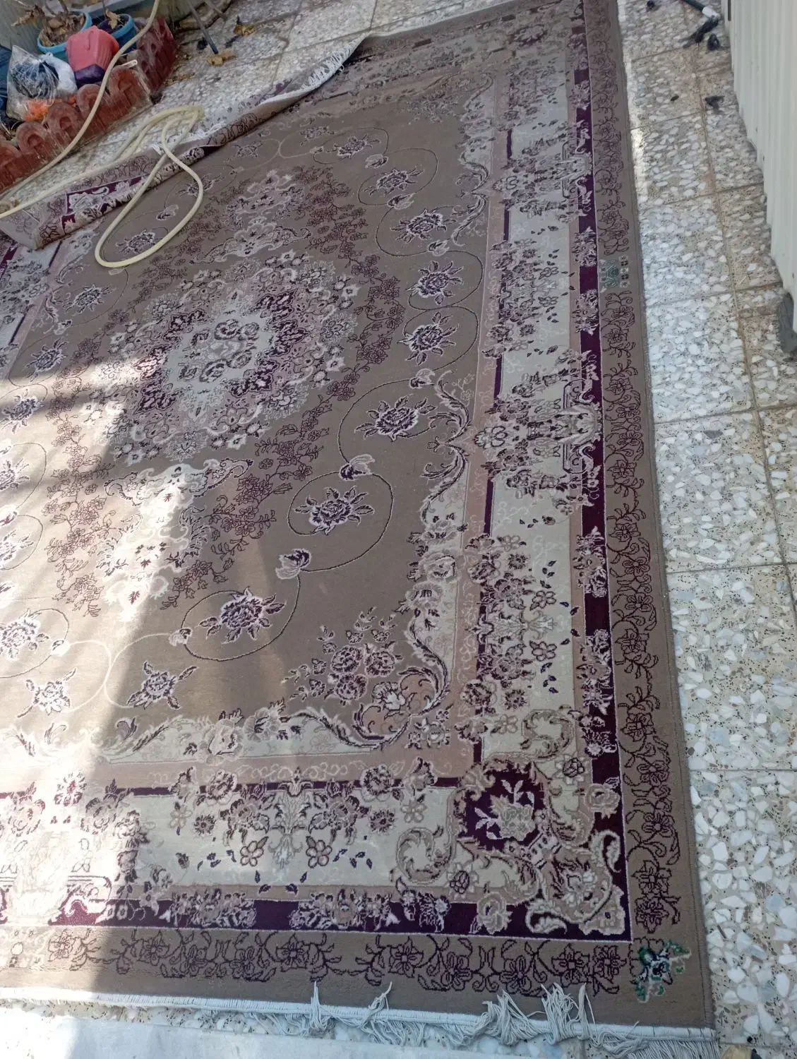 فرش ۹متری زمینه گردویی|فرش|شاهین‌شهر, فیض|دیوار