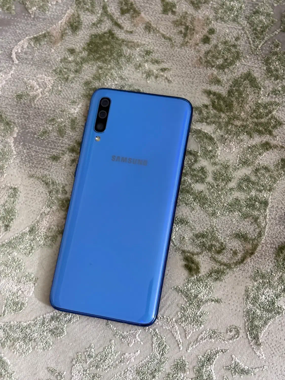 گوشی سامسونگ مدل A70 با حافظه ۱۲۸ (مشابه صفر)|موبایل|سمنان, |دیوار