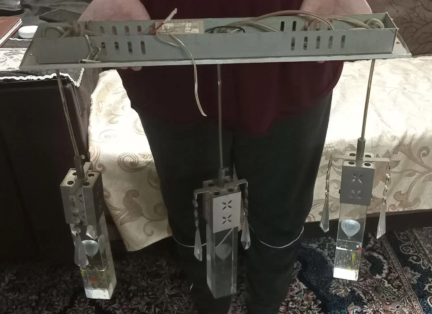 چراغ تزئینی کاملا سالم|لوستر و چراغ آویز|فردیس, خیام غربی|دیوار