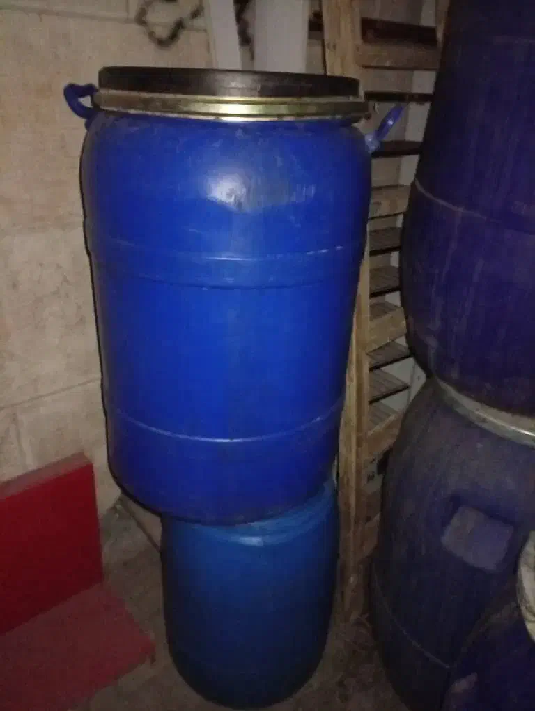 بشکه خارجی بزرگ|ظروف نگهدارنده، پلاستیکی، یک‌بارمصرف|قزوین, |دیوار