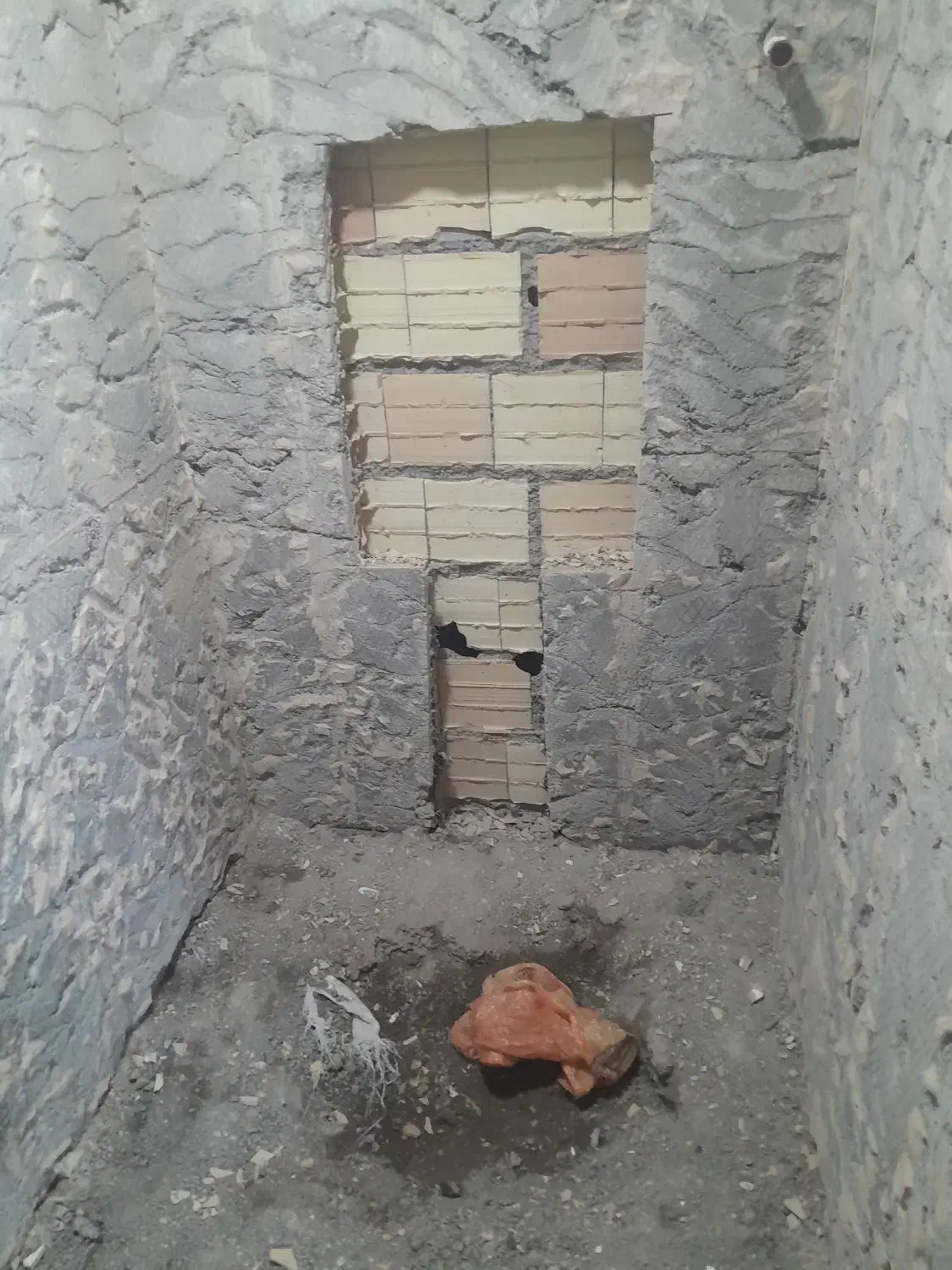 تخریب تخصصی داخل ویلای واپارتمان|خدمات پیشه و مهارت|بندر انزلی, متروپل|دیوار