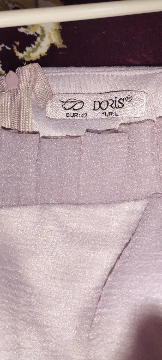 لباس مجلسی|لباس|قم, چهل درخت‎|دیوار