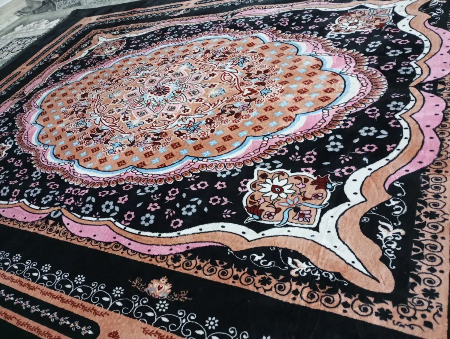 پتوفرش شش متری|روفرشی|نجف‌آباد, گلدشت|دیوار