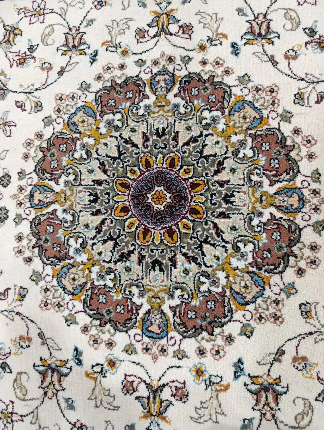 فرش کناره  6متری،تعدادی ظروف استیل|فرش|خرم‌آباد, |دیوار