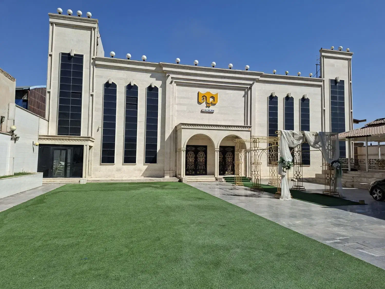 تالار لیانا استخدام میکند|استخدام خدمات فروشگاه و رستوران|اهواز, بعثت|دیوار