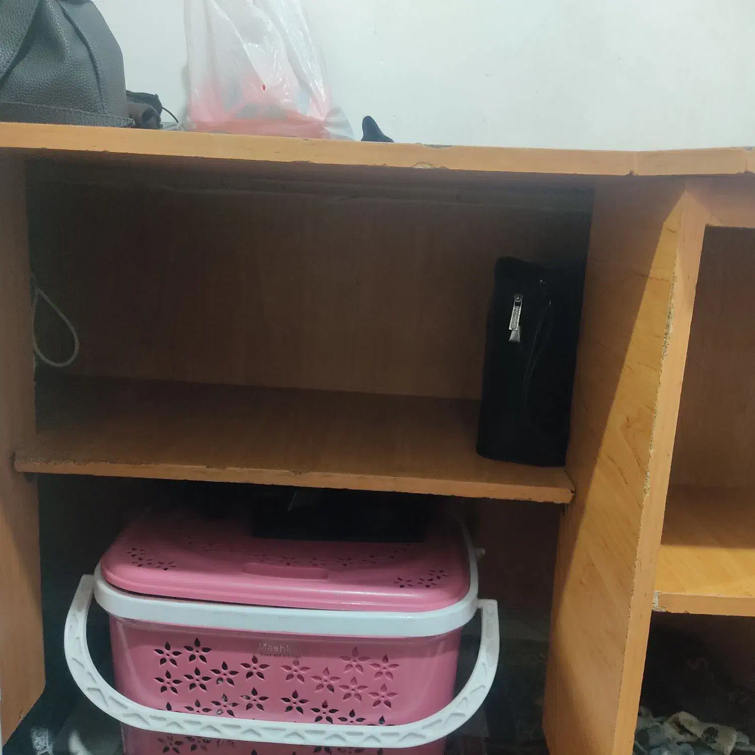 میز|میز تحریر و کامپیوتر|بیرجند, |دیوار