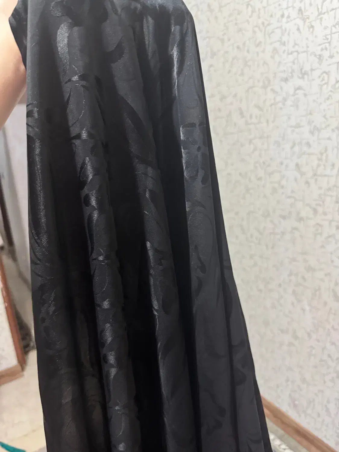 چادر مشکی|لباس|کرمانشاه, |دیوار