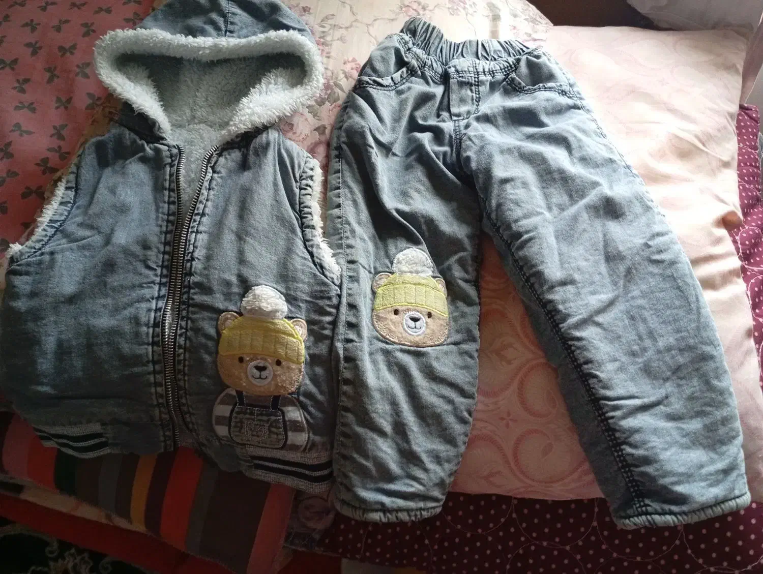 جلیقه وشلوارنوهست فقط جلیقه یباردرحد چندساعت|لباس|آستانه اشرفیه, |دیوار