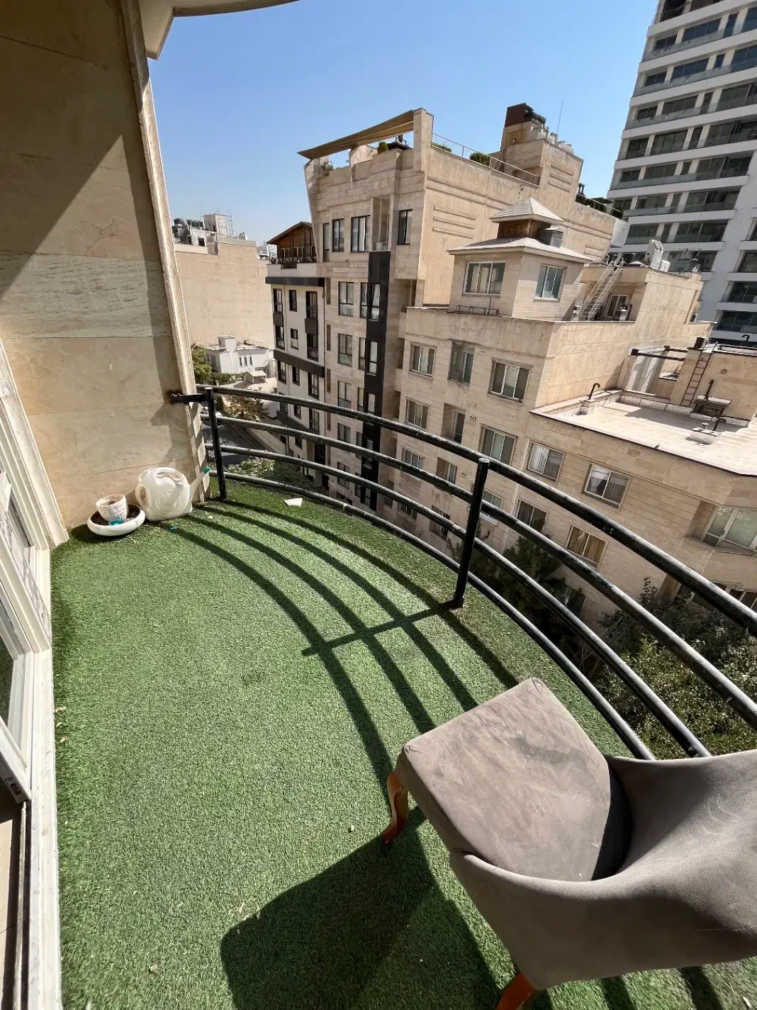 ۲۱۵متر زعفرانیه*دید تهران*خوش نقشه*تراس چیدمان