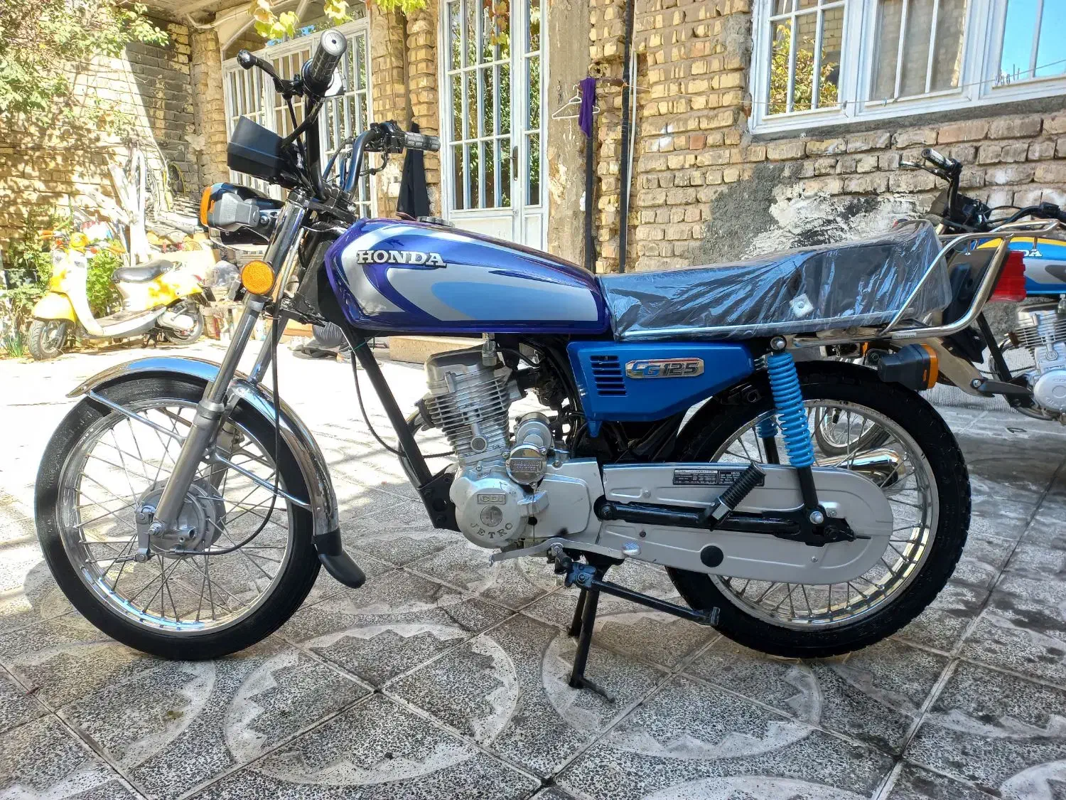 مزایده در حد صفر  فقط ۲۲۵۰۰فقط تا امروز|موتورسیکلت|شیراز, گویم|دیوار