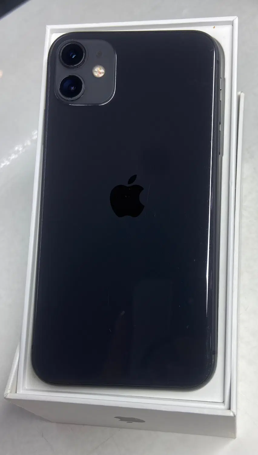 Iphone 11 normal za|موبایل|بابل, |دیوار