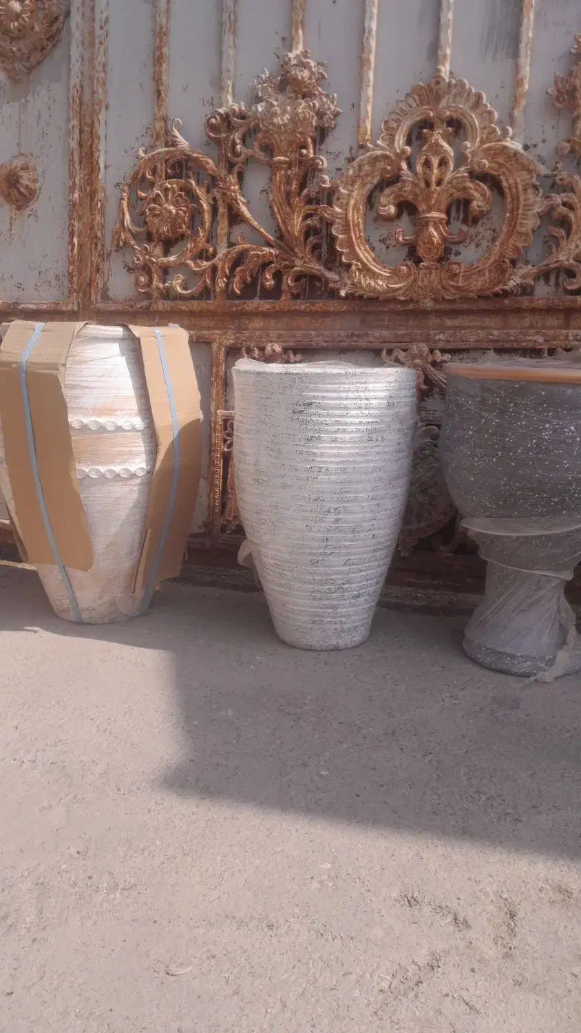 گلدان سفال سرامیکی خاک کود حیدری|گل و گیاه طبیعی|اسلامآباد غرب, |دیوار