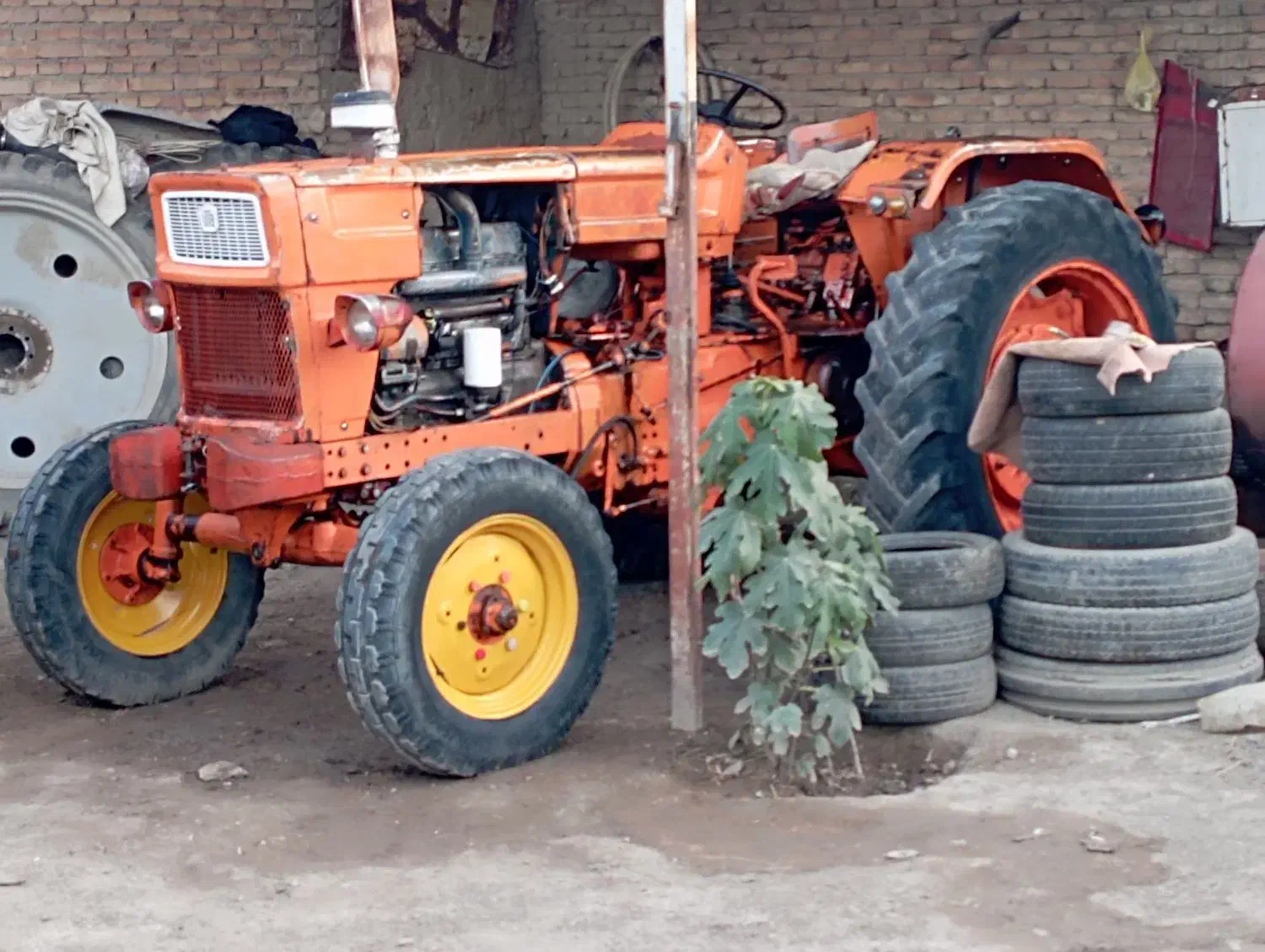 تراکتور رومانی مدل ۶۲|خودرو سنگین|نقده, |دیوار
