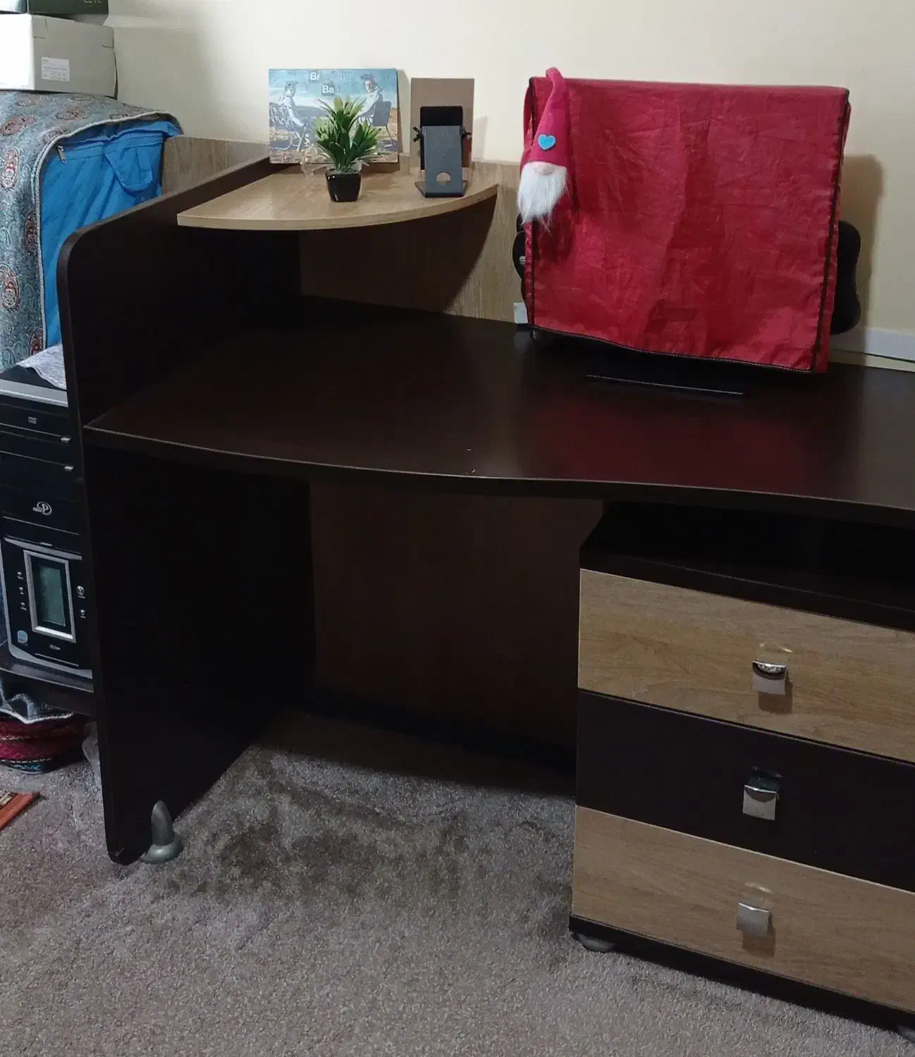 میز تحریر ام دی اف  شیک و تمیز با سه کشو جادار|میز تحریر و کامپیوتر|تهران, شهرک ولیعصر جنوبی|دیوار