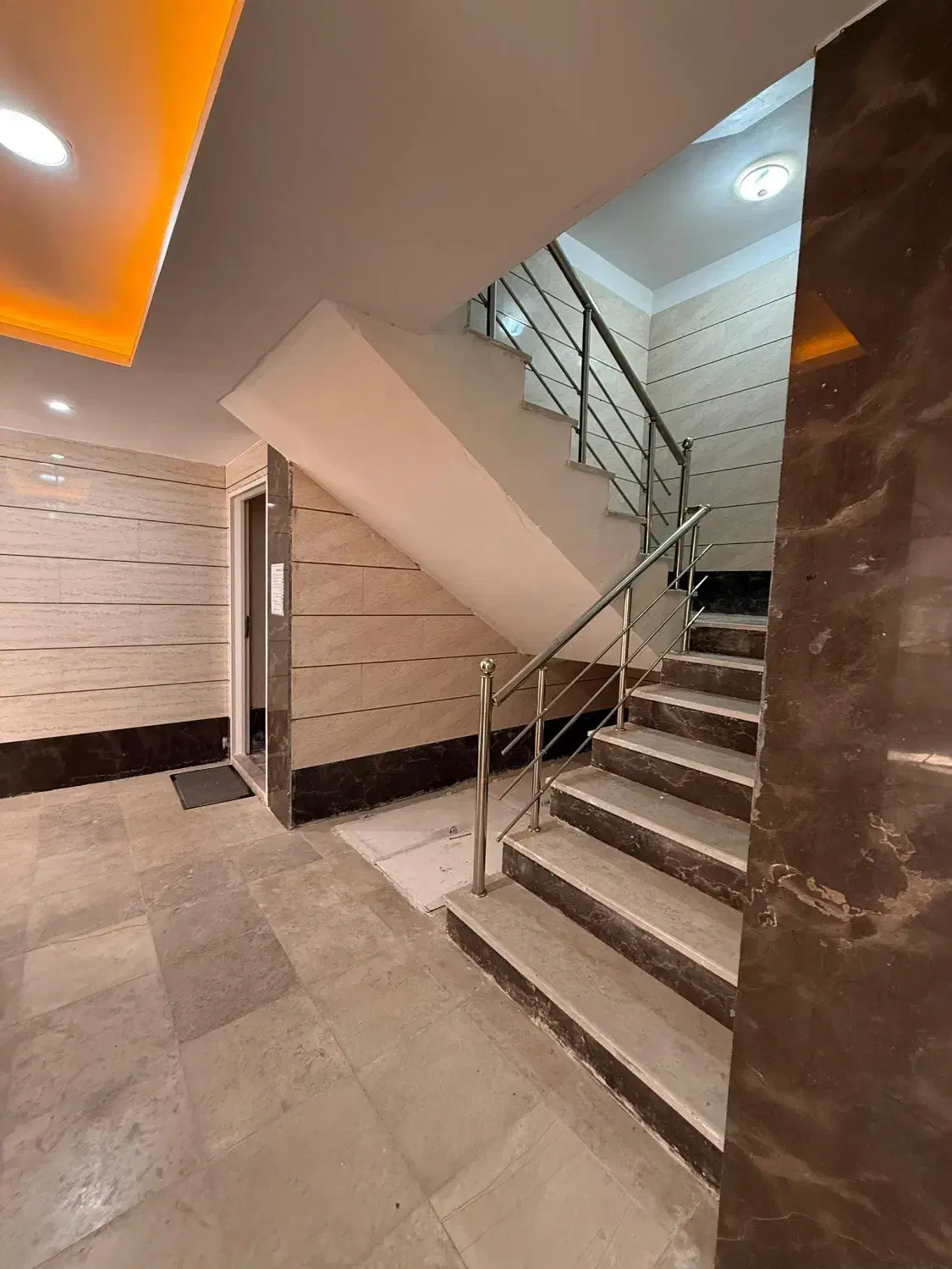 74متری پارکینگ انباری اسانسور|فروش آپارتمان|فیروزکوه, |دیوار