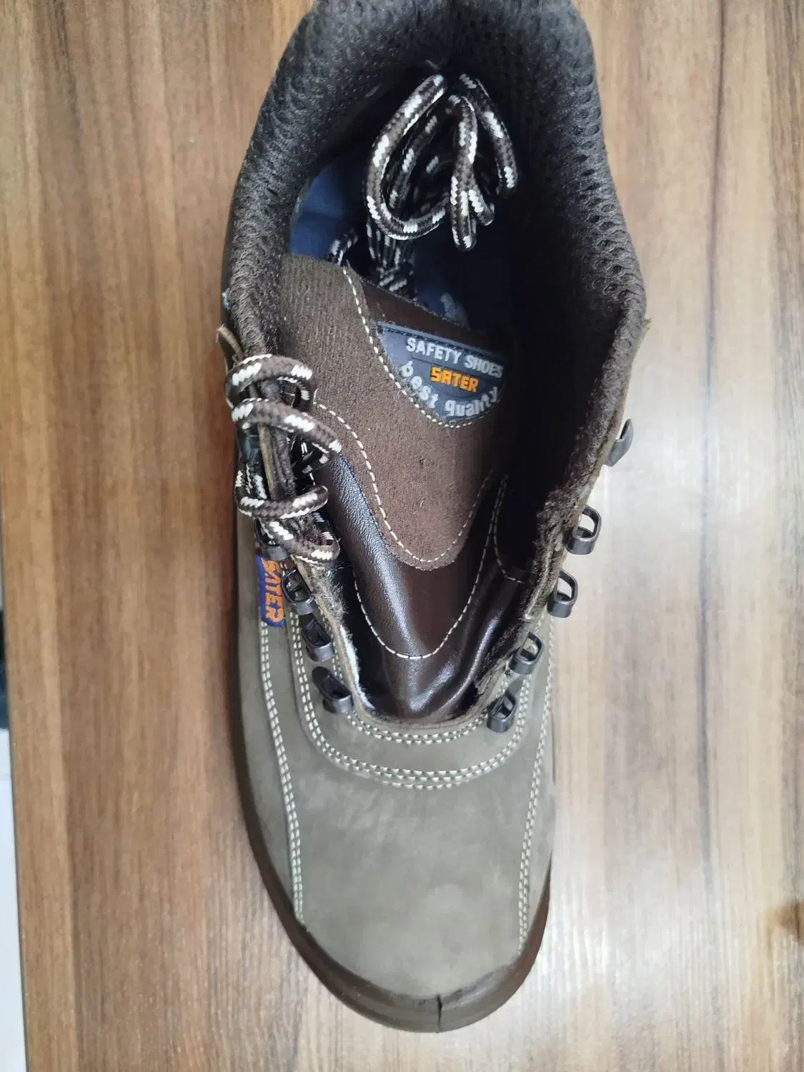 کفش ایمنی ساتر شماره 42|کیف، کفش، کمربند|اصفهان, شهرک صنعتی امیرکبیر (شاپور جدید)|دیوار