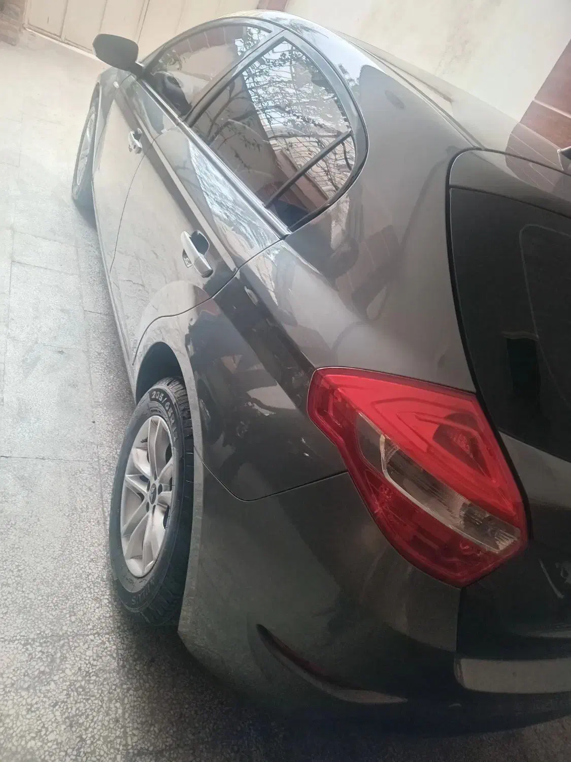 ماشین برلیانس|خودرو سواری و وانت|گرگان, |دیوار