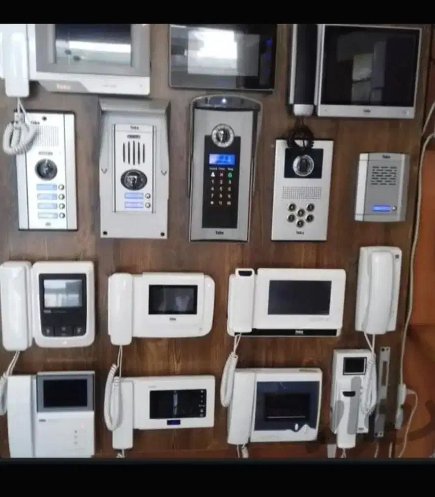 برقکار نصب انواع آیفون تصویری و لوستر رفع اتصالی|خدمات پیشه و مهارت|نیشابور, ۲۲ بهمن|دیوار